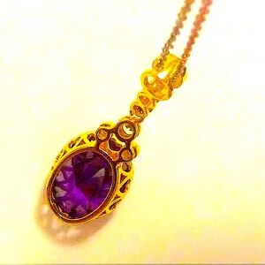 Amethyst necklace 💜gold ornate cut out setting/6 crystals unique creative design